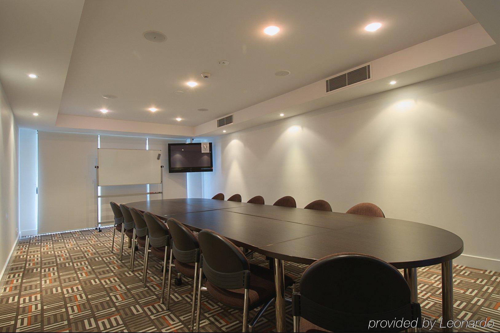 Chancellor Executive Apartments Gold Coast Business photo